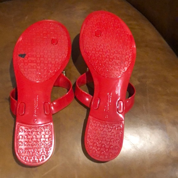 Ferragamo red sandals🐝 - Picture 4 of 4